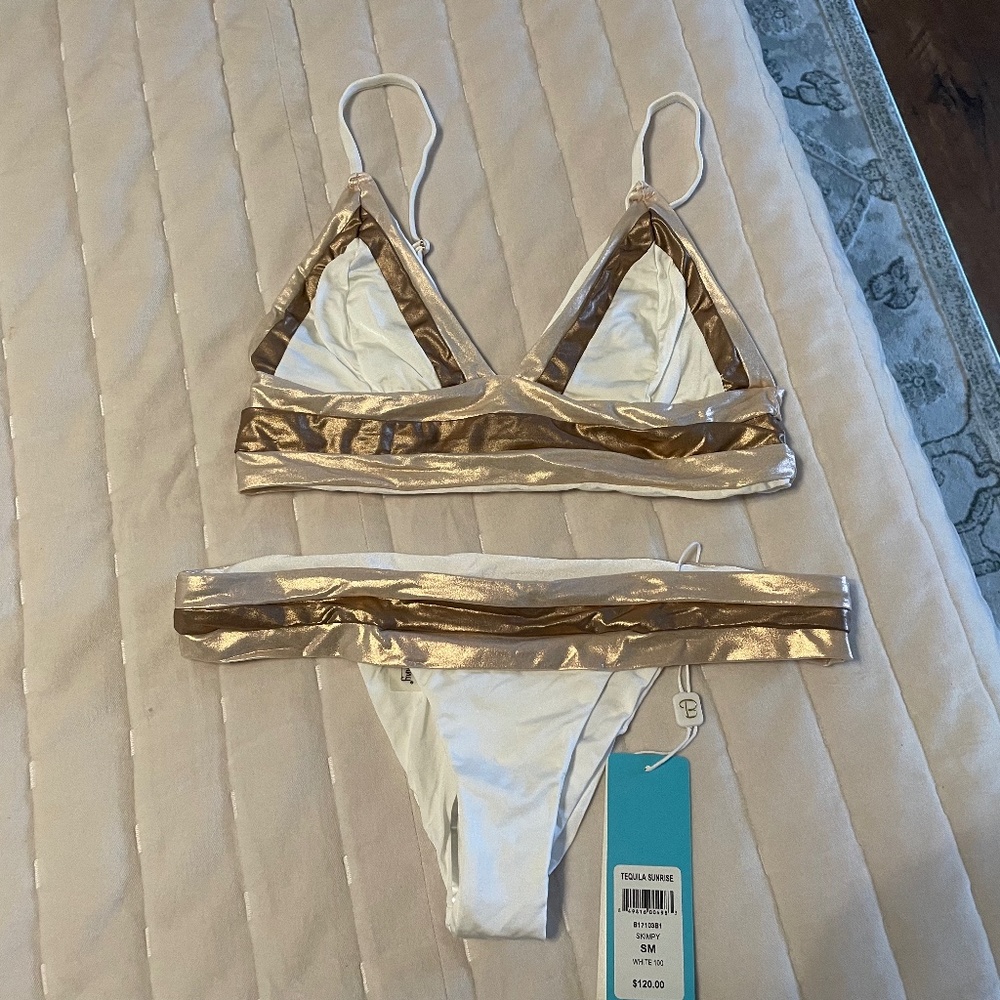 Beach bunny bikini